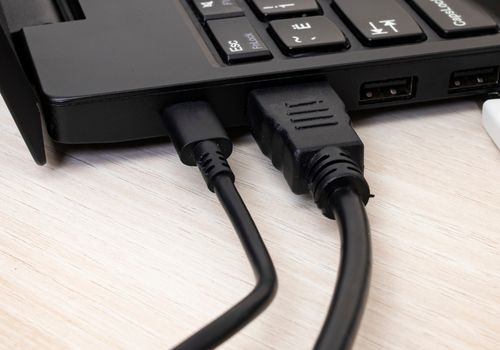 Connector for Connecting a Monitor to a Laptop