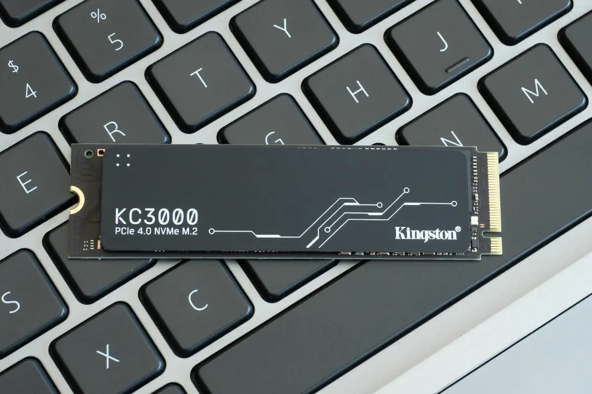 KC3000 PCIe 4.0 NVMe M.2 SSD on the Laptop Keyboard