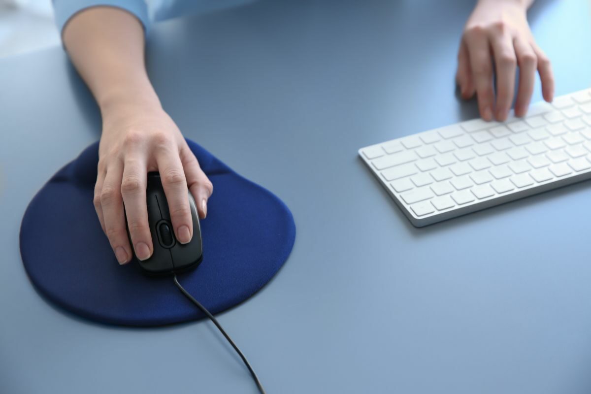 Ergonomic Computer Mousepad with a Keyboard