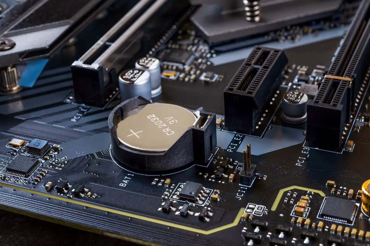 What is the DRAM Light on Motherboard? (and How to Fix It)